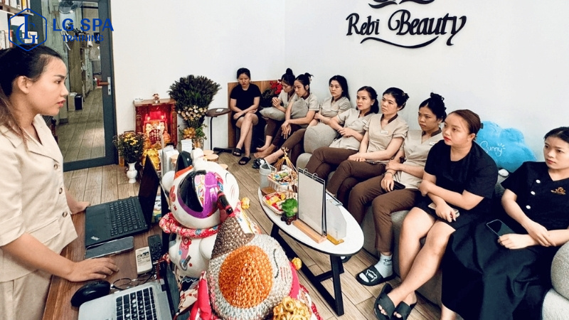 Rebi Beauty Academy vừa học vừa làm tphcm