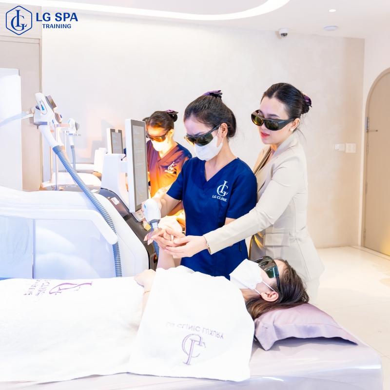 ai nên học spa buổi tối