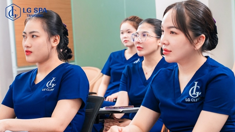 ai nên tham gia khóa học quản lý spa