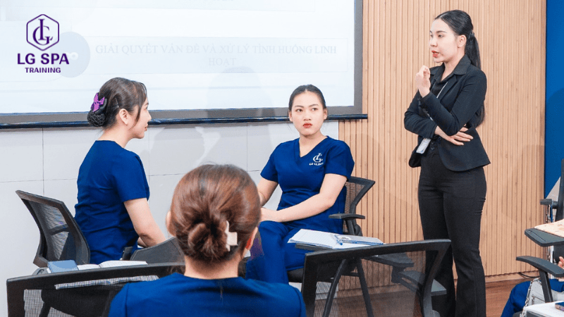 khóa học quản lí spa toàn diện