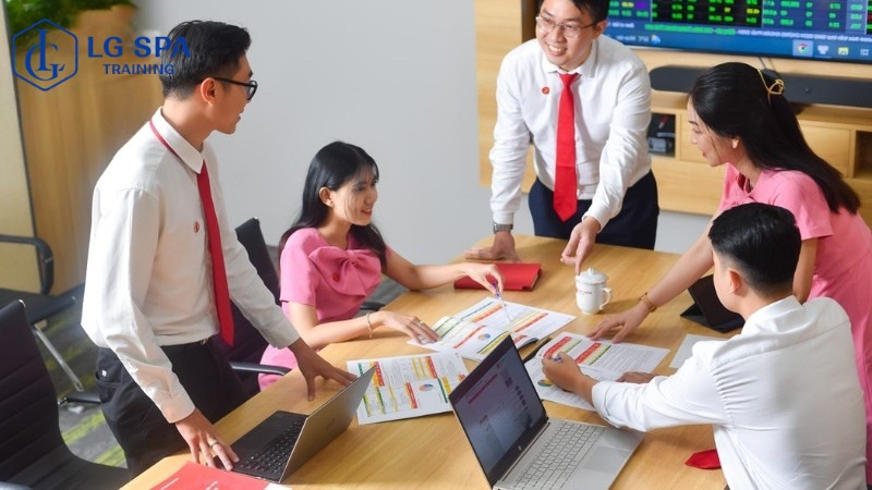 không có bằng 12 làm được gì 