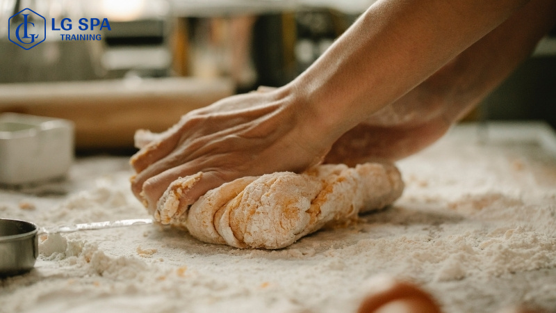 nghề thợ làm bánh không yêu cầu bằng 12