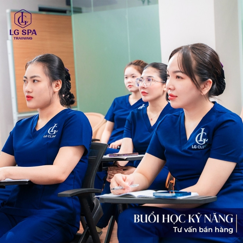 tư vấn bán hàng cho học viên