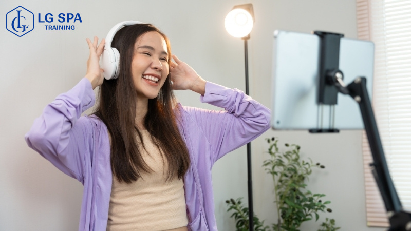 20 tuổi học nghề content creator