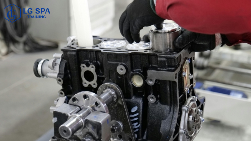 Cơ khí dễ kiếm việc làm