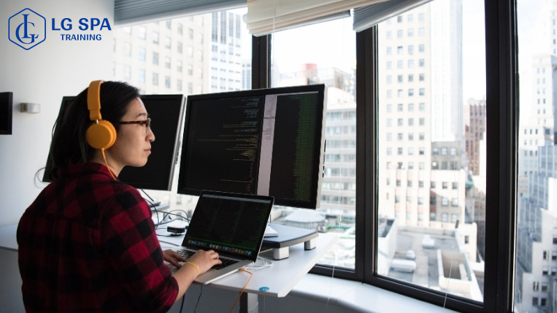 học nghề coder ở tuổi 24