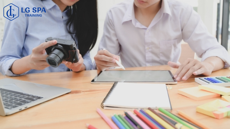 học nghề thiết kế đồ họa cho nữ