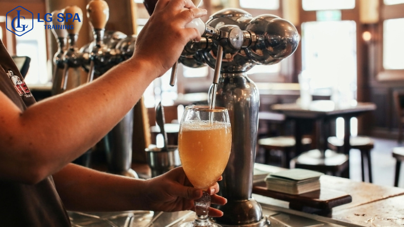 làm nghề pha chế cho nam 35 tuổi