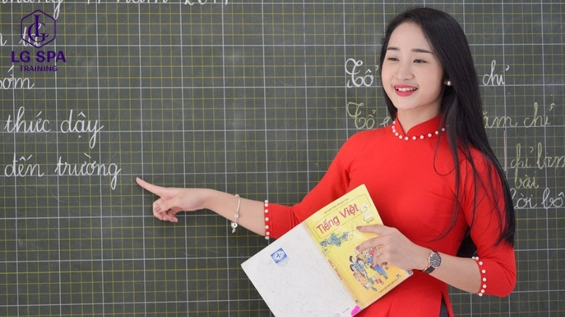 ngành giáo viên cho nữ dễ xin việc
