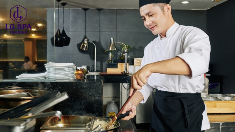 nghề đầu bếp là công việc không cần bằng cấp