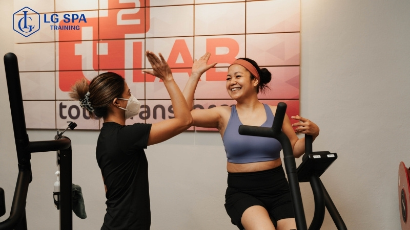 nghề huấn luyện viên cá nhân dễ kiếm tiền