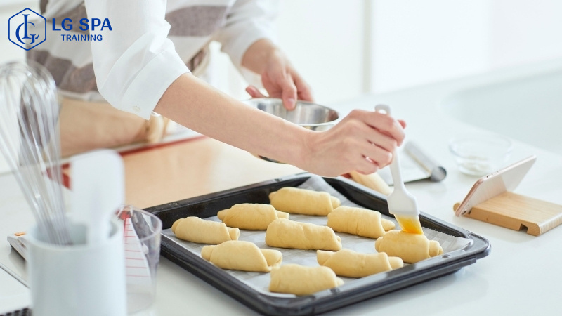 nghề làm bánh kinh doanh online cho phụ nữ có gia đình