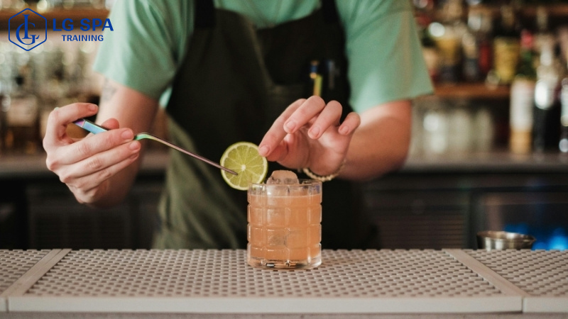 nghề pha chế ổn định không cần bằng cấp