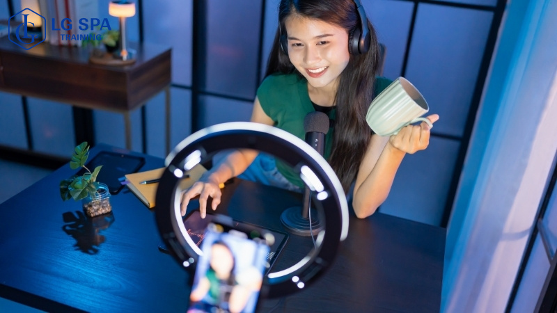 nghề sáng tạo nội dung lương 15 triệu