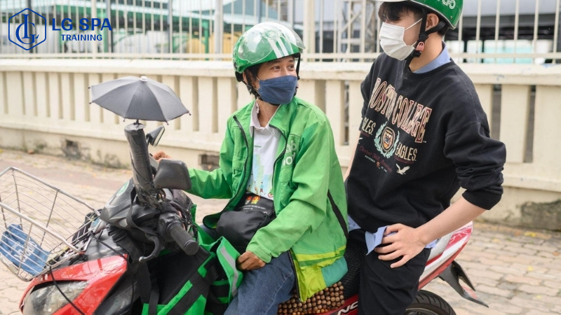 nghề tài xế xe ôm công nghệ ổn định không cần bằng cấp