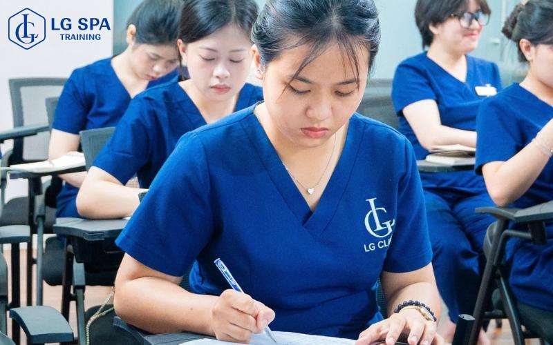 Khóa học kinh doanh spa