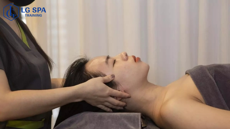 học nghề gội đầu dưỡng sinh ngắn hạn cho nữ