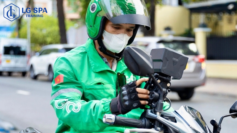 nghề ngắn hạn cho nam tài xế lái xe