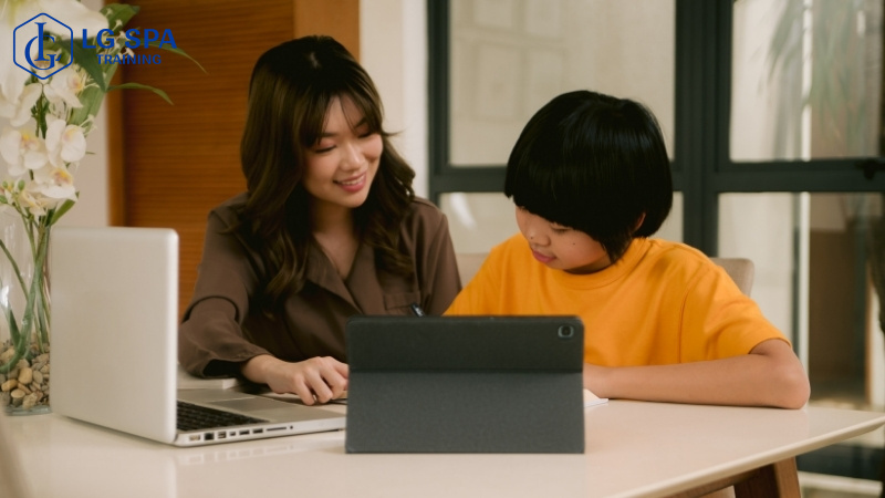 Nghề tay trái gia sư là nghề tay trái nên làm