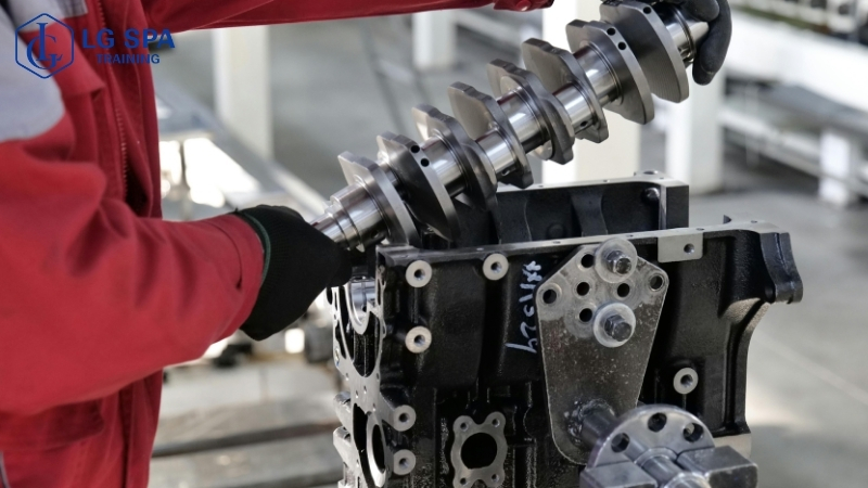 Vừa học nghề vừa làm ngành cơ khí