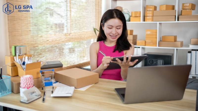 học nghề bán hàng online làm nghề tay trái