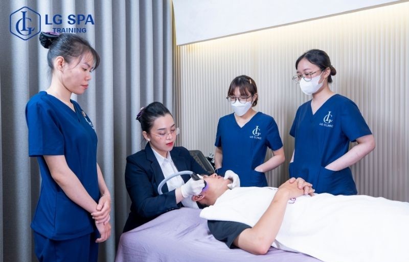 Tham gia khóa học chăm sóc da cấp tốc vững tay nghề ngay