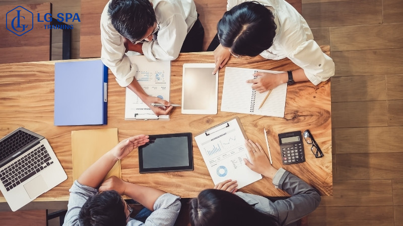 Giỏi giao tiếp nên học ngành gì làm nghề marketing