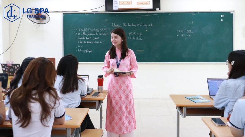 giáo viên phù hợp cho người giỏi giao tiếp