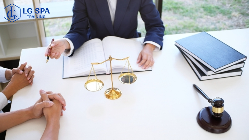 học nghề luật cần sự tỉ mỉ