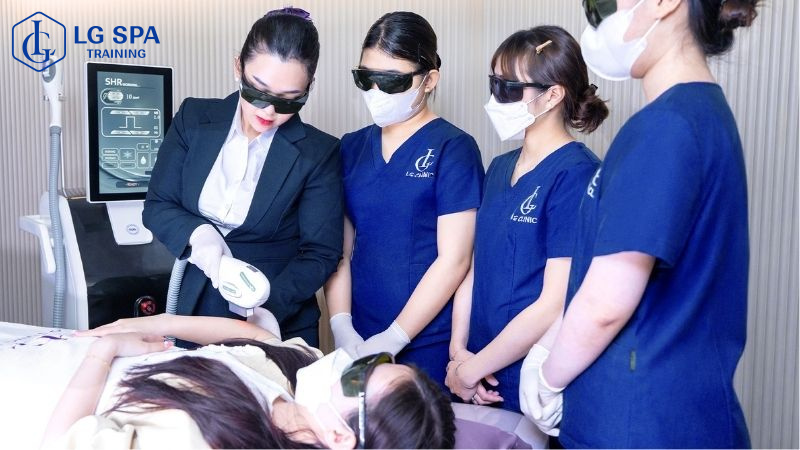 học nghề spa ở tuổi 45