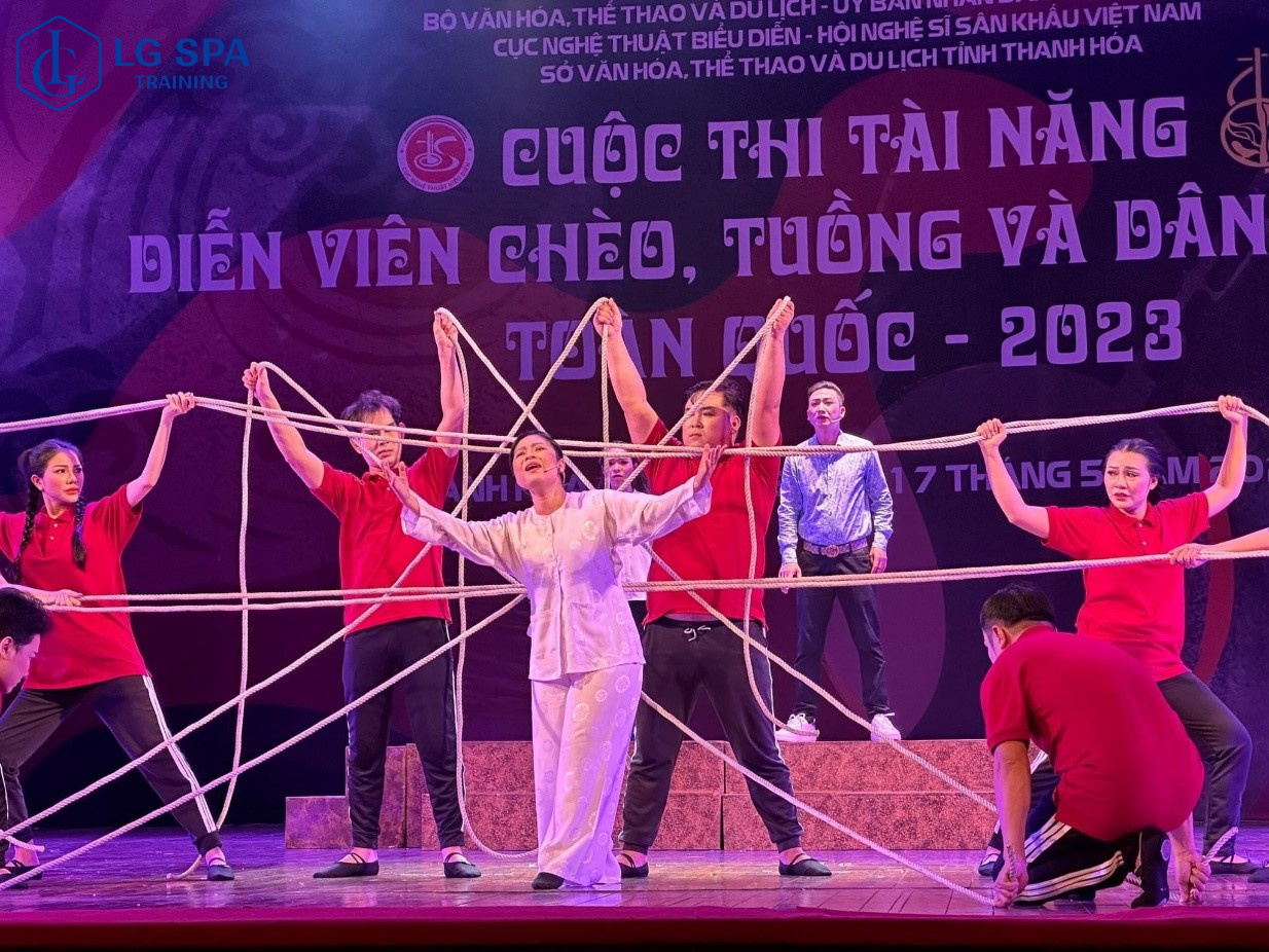 mệnh hoả hợp nghề nghệ thuật